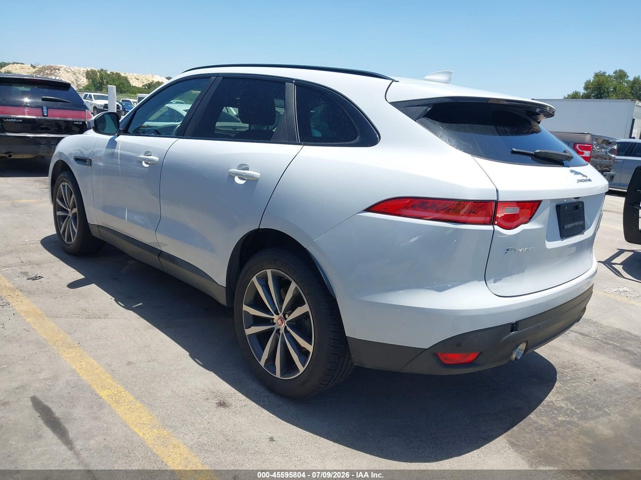 2017 JAGUAR F-PACE 35T PRESTIGE · 3/11