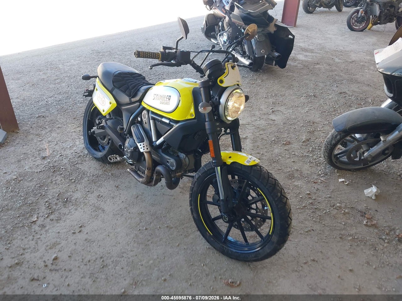 ZDM15ANM2GB****** · 2016 DUCATI SCRAMBLER 800