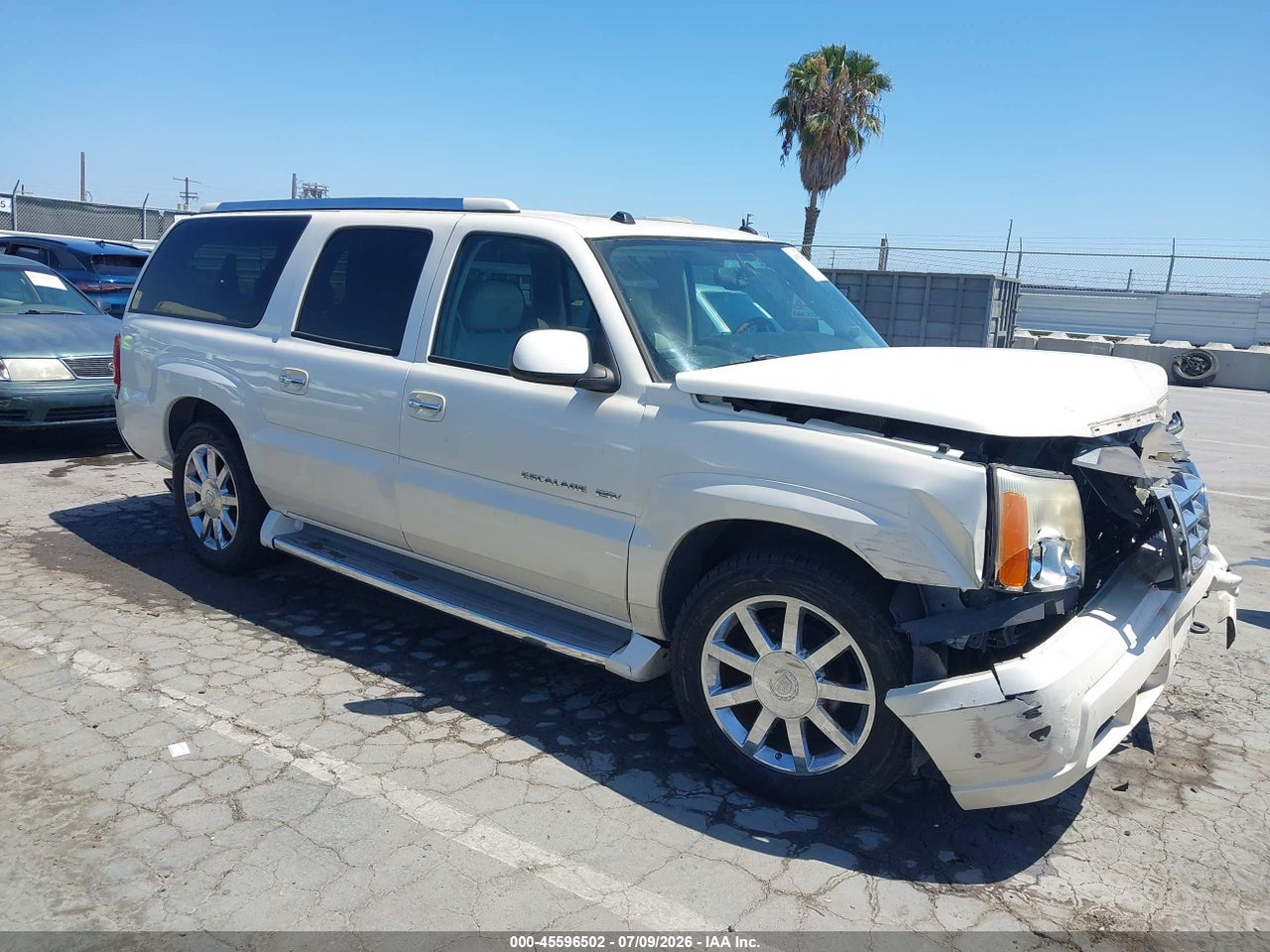 3GYFK66N34G****** · 2004 CADILLAC ESCALADE ESV PLATINUM EDITION