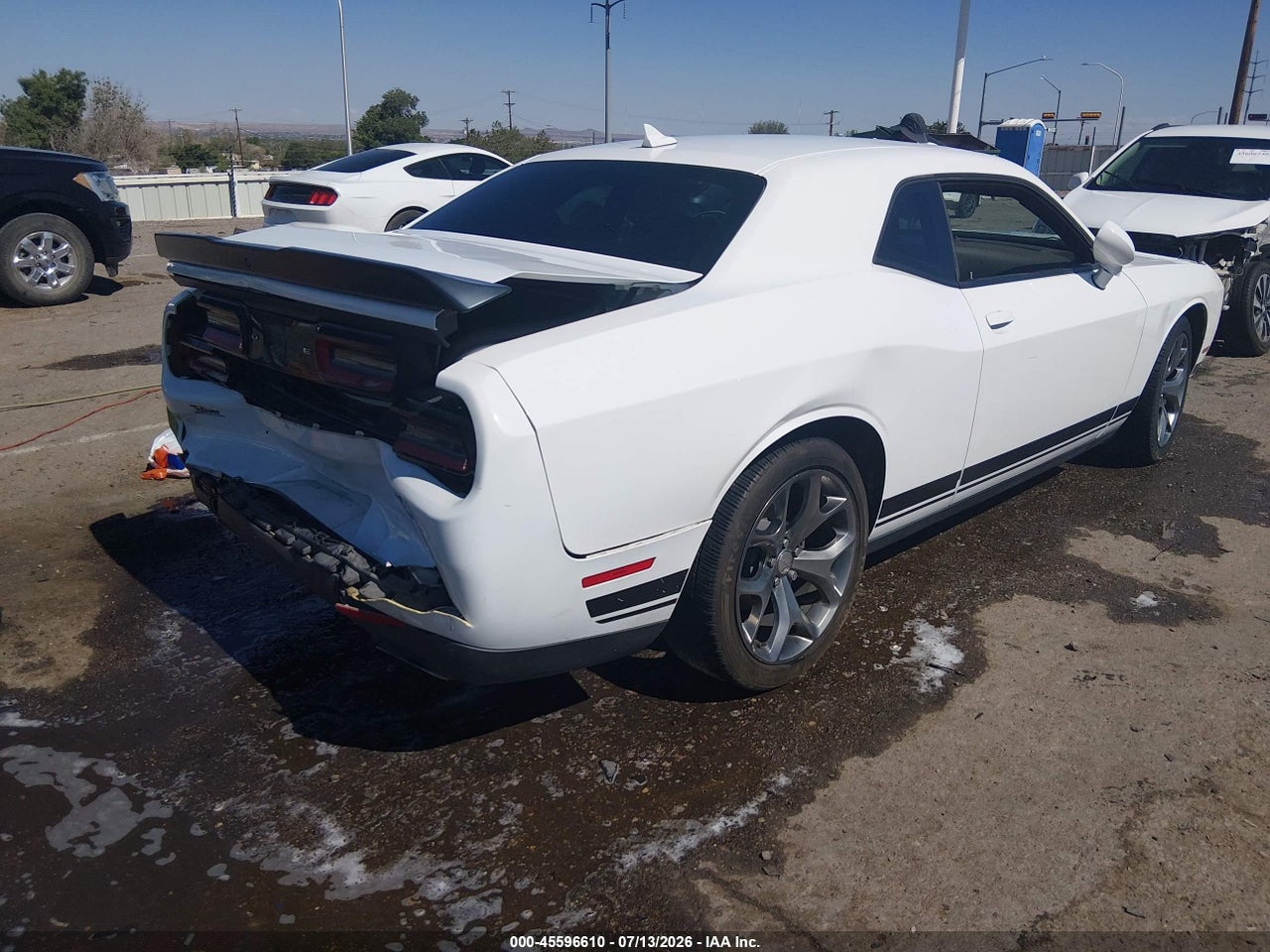 2016 DODGE CHALLENGER SXT · 4/10