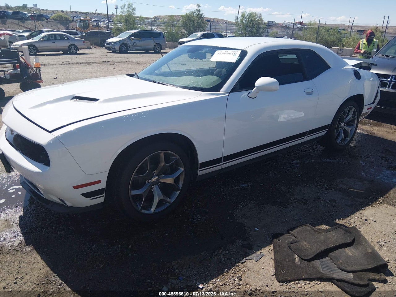 2016 DODGE CHALLENGER SXT · 2/10
