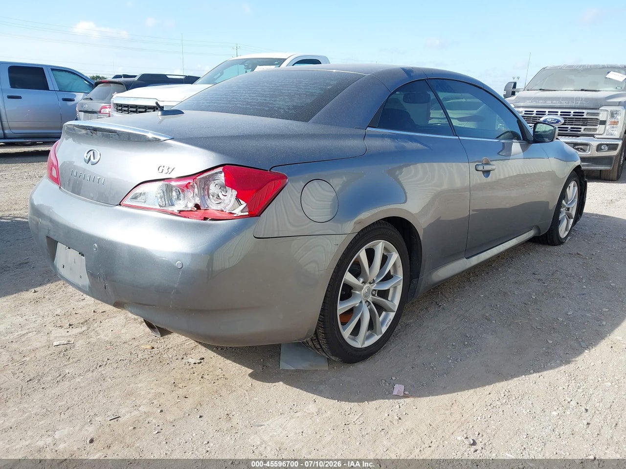2013 INFINITI G37   · 4/11