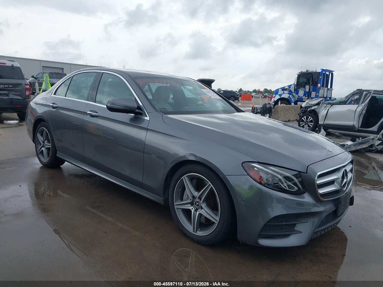 WDDZF4JB5JA****** · 2018 MERCEDES-BENZ E 300