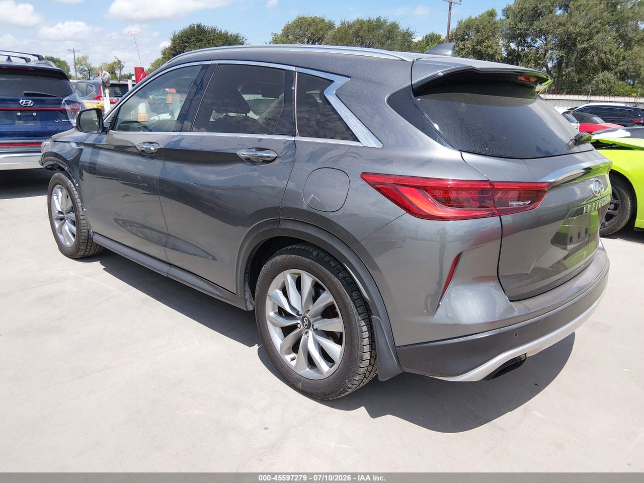 2020 INFINITI QX50 LUXE · 3/11