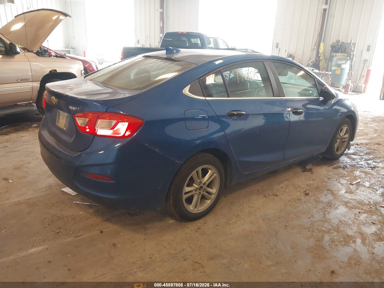 2016 CHEVROLET CRUZE LT AUTO · 4/11