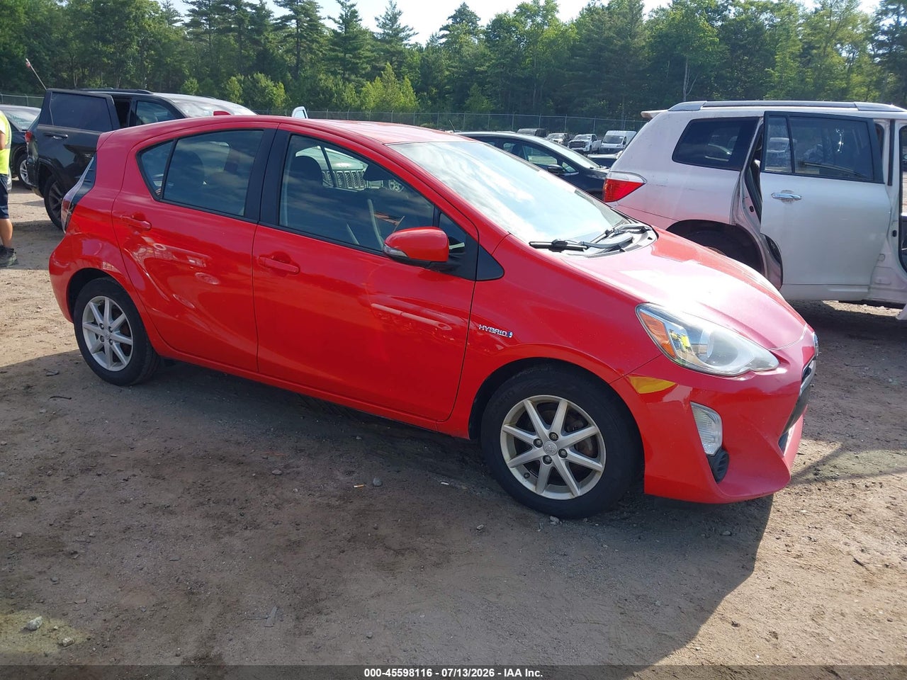 JTDKDTB36F1****** · 2015 TOYOTA PRIUS C THREE