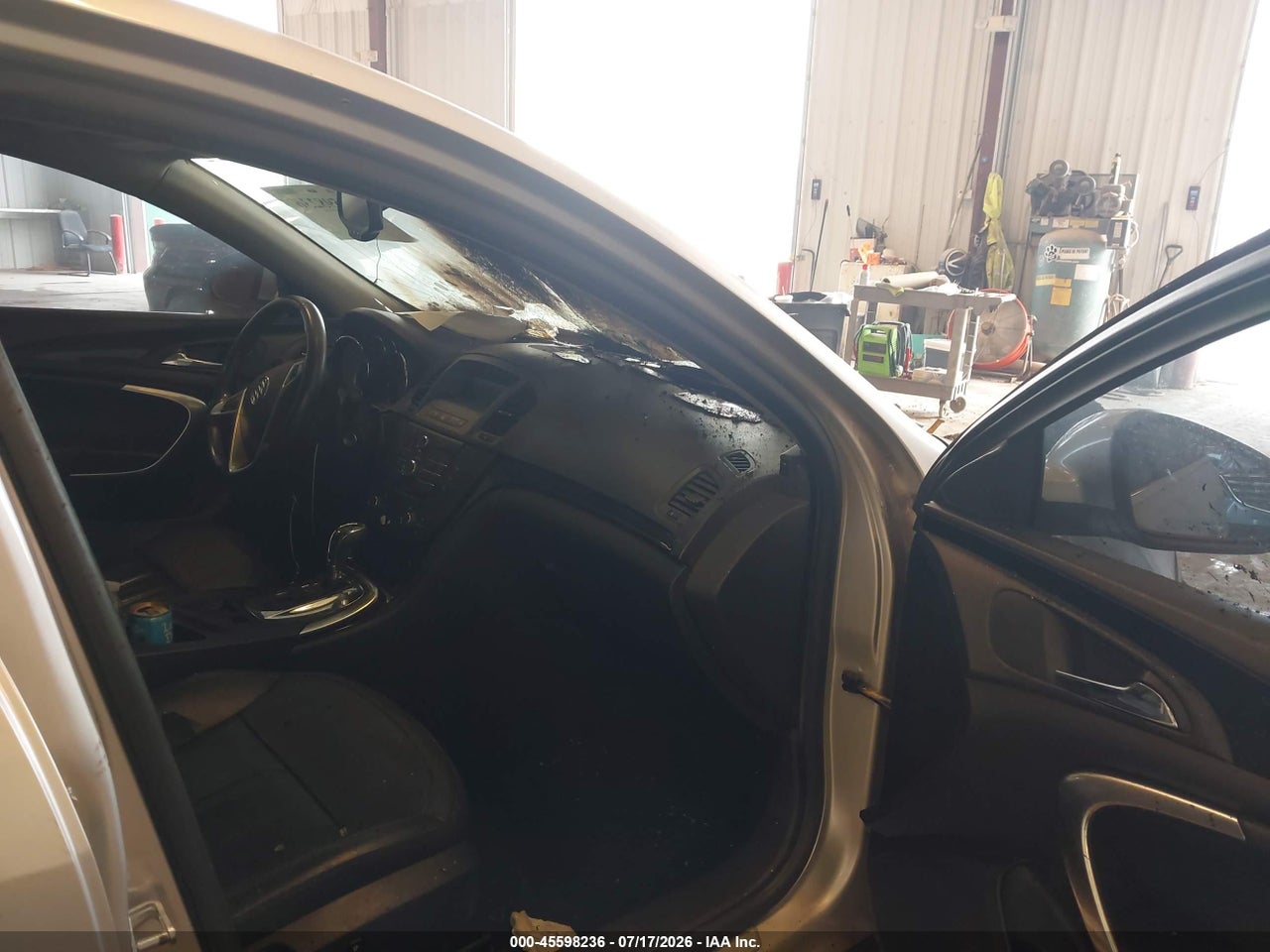 2011 BUICK REGAL CXL RUSSELSHEIM · 5/11
