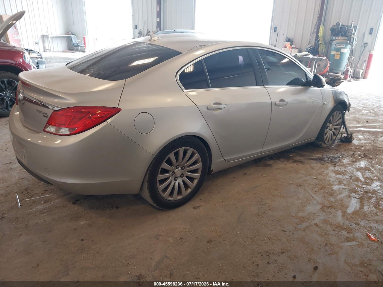 2011 BUICK REGAL CXL RUSSELSHEIM · 4/11