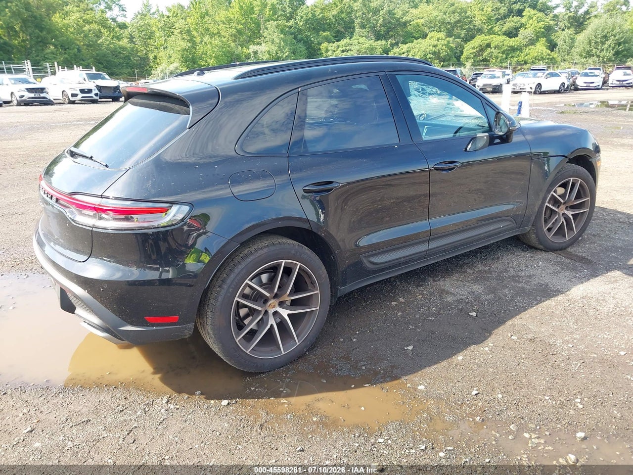 2025 PORSCHE MACAN T · 4/11