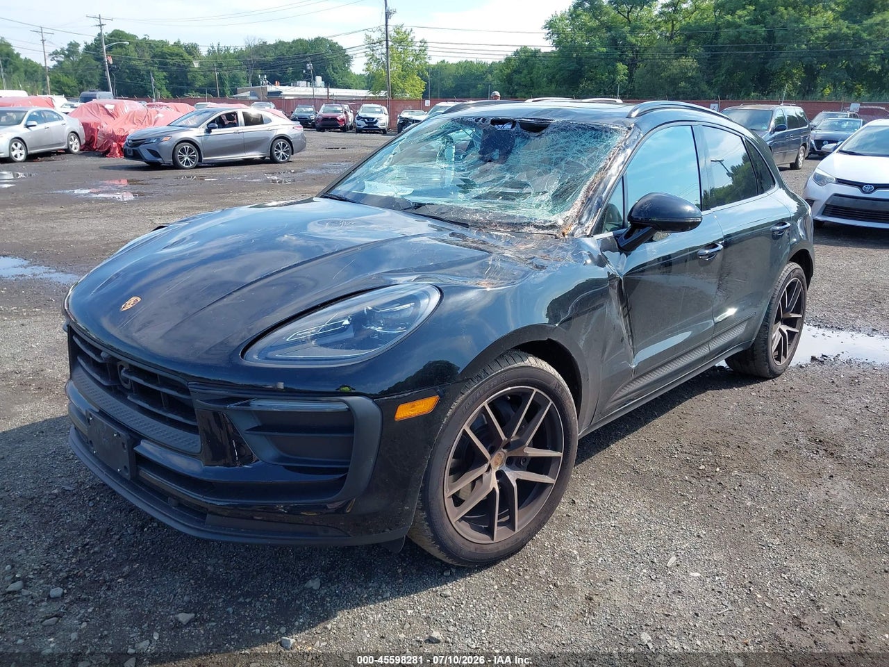 2025 PORSCHE MACAN T · 6/11