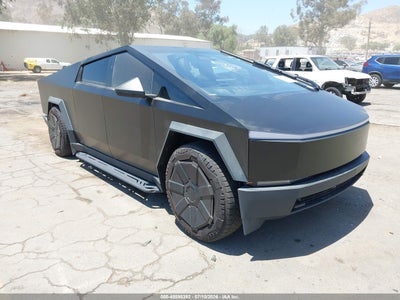 2024 TESLA CYBERTRUCK  