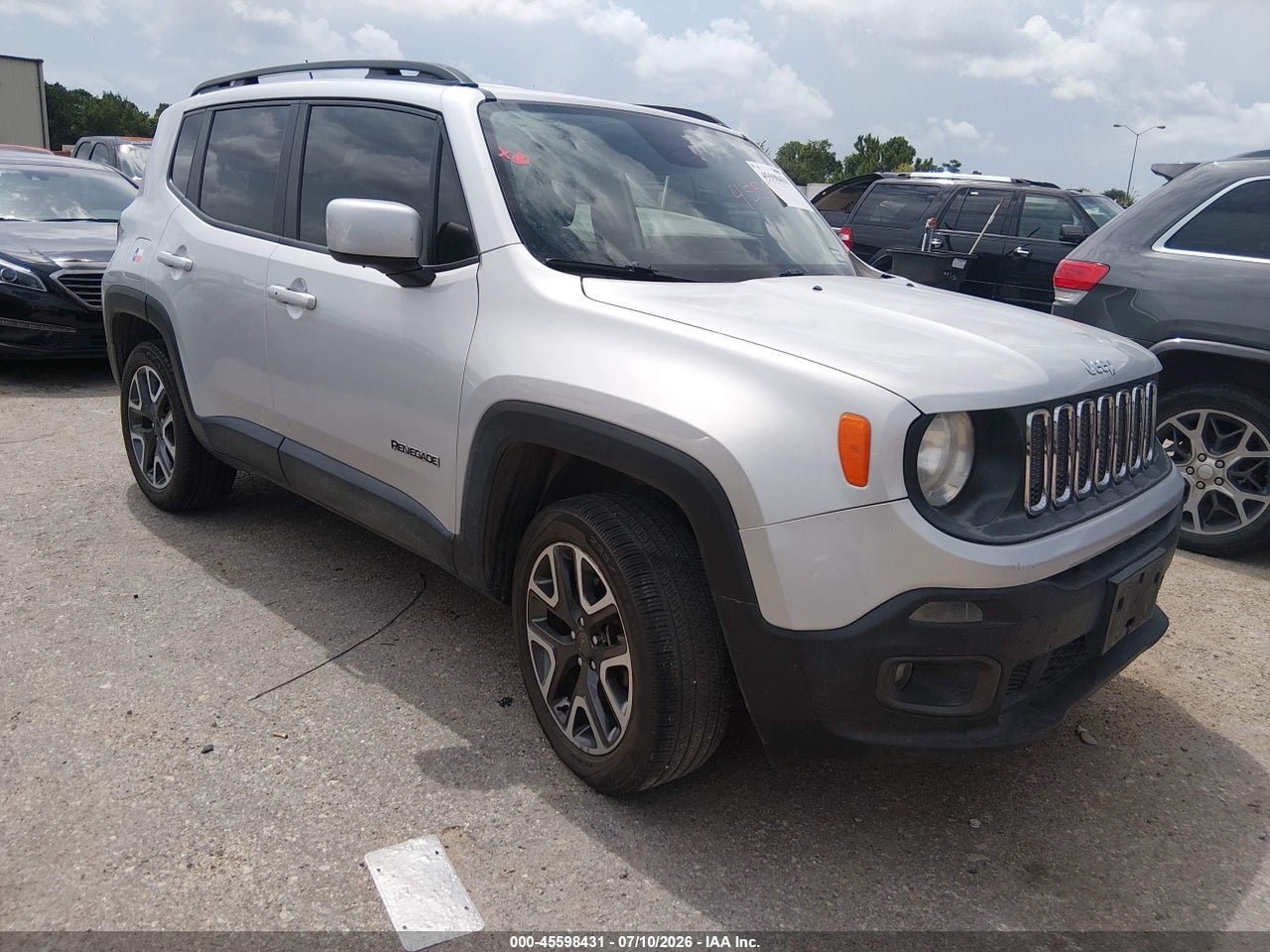 ZACCJBBB1HP****** · 2017 JEEP RENEGADE LATITUDE 4X4