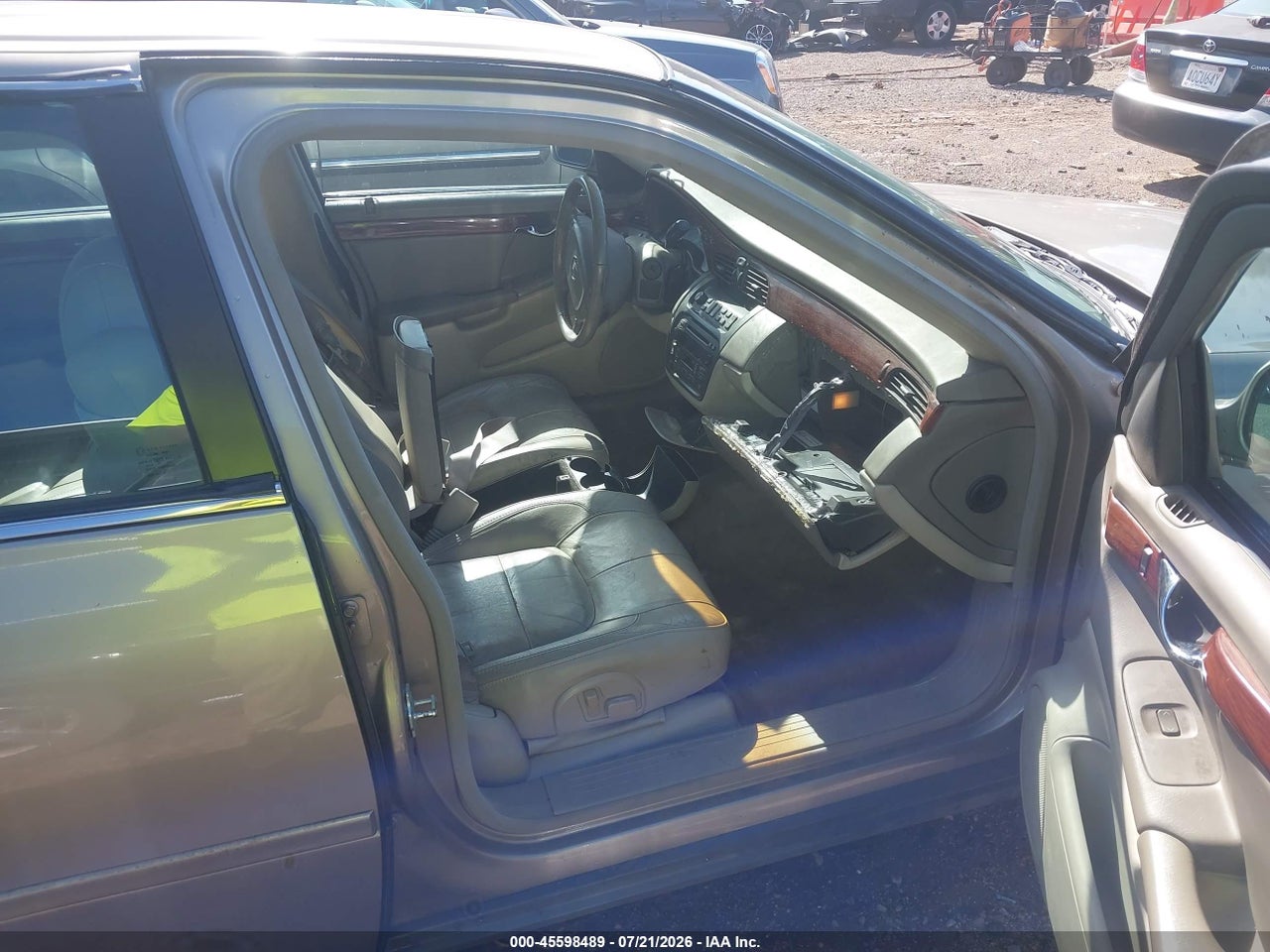 2004 CADILLAC DEVILLE STANDARD · 5/11