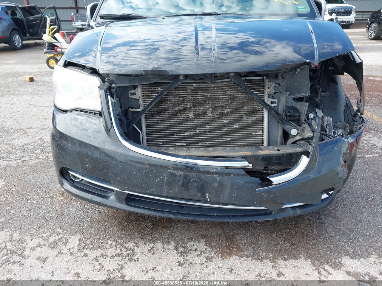 2014 CHRYSLER TOWN &amp; COUNTRY LIMITED · 6/11