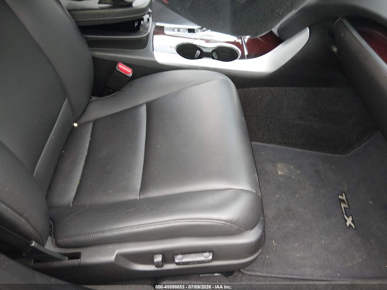 2017 ACURA TLX V6 · 5/11