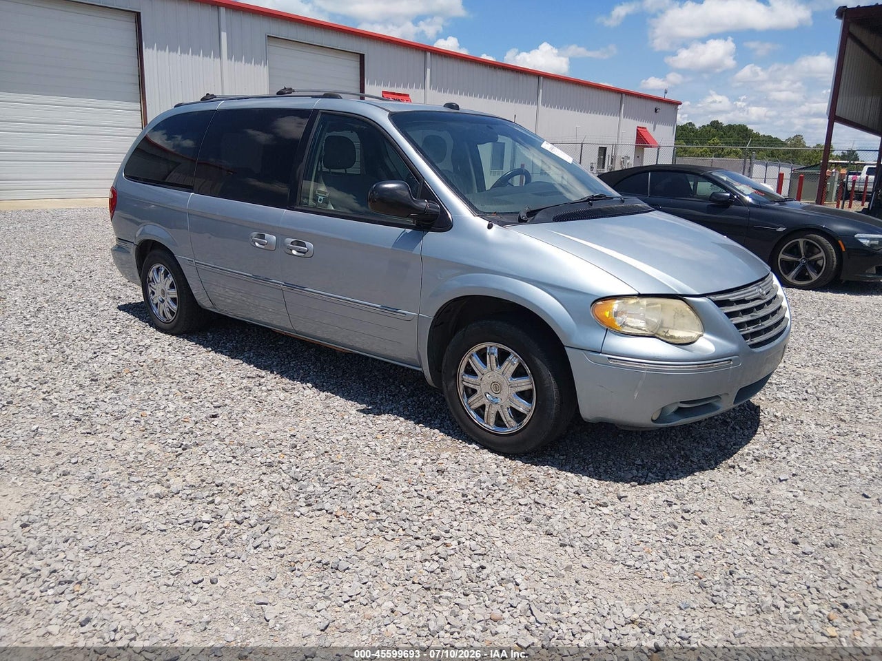 2C8GP64L15R****** · 2005 CHRYSLER TOWN &amp; COUNTRY LIMITED