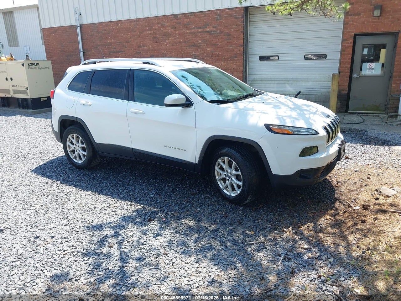 1C4PJMCB9JD****** · 2018 JEEP CHEROKEE LATITUDE 4X4