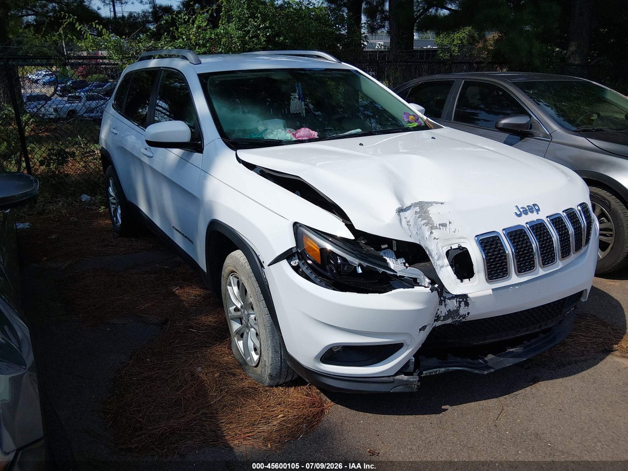 1C4PJLCB4KD****** · 2019 JEEP CHEROKEE LATITUDE FWD
