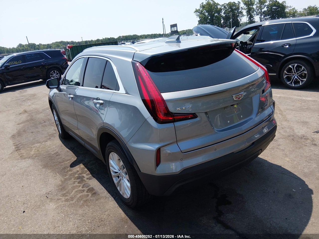 2024 CADILLAC XT4 FWD LUXURY · 3/11