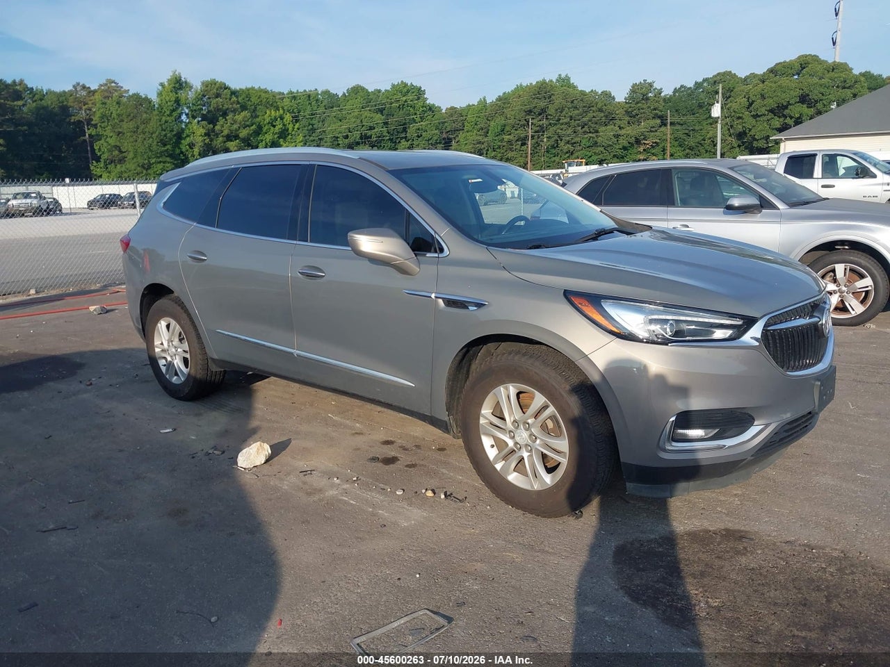 5GAERBKW8JJ****** · 2018 BUICK ENCLAVE ESSENCE