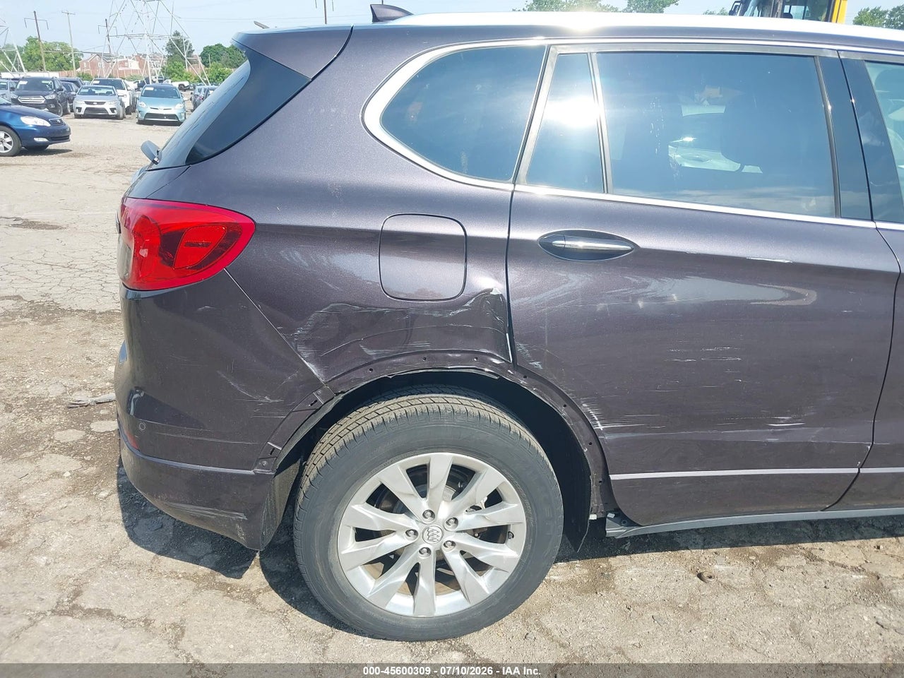 2017 BUICK ENVISION ESSENCE · 6/11