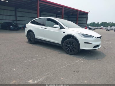 7SAXCBE67NF****** · 2022 TESLA MODEL X PLAID TRI MOTOR ALL-WHEEL DRIVE