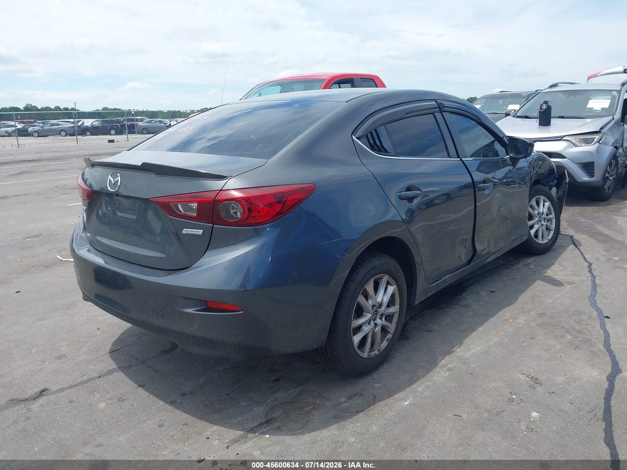 2016 MAZDA MAZDA3 I SPORT · 4/11
