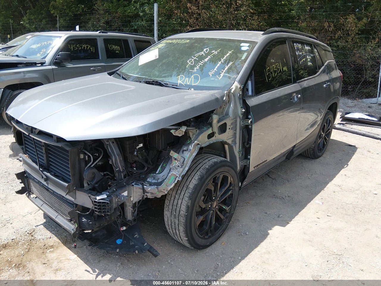 2020 GMC TERRAIN AWD SLE · 2/11