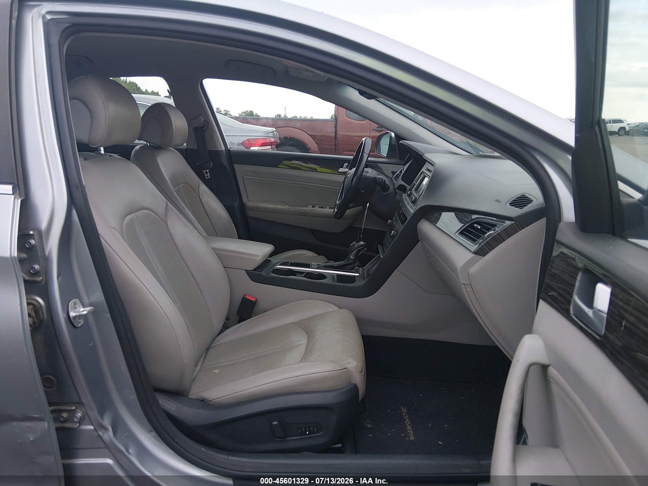2015 HYUNDAI SONATA LIMITED · 5/11