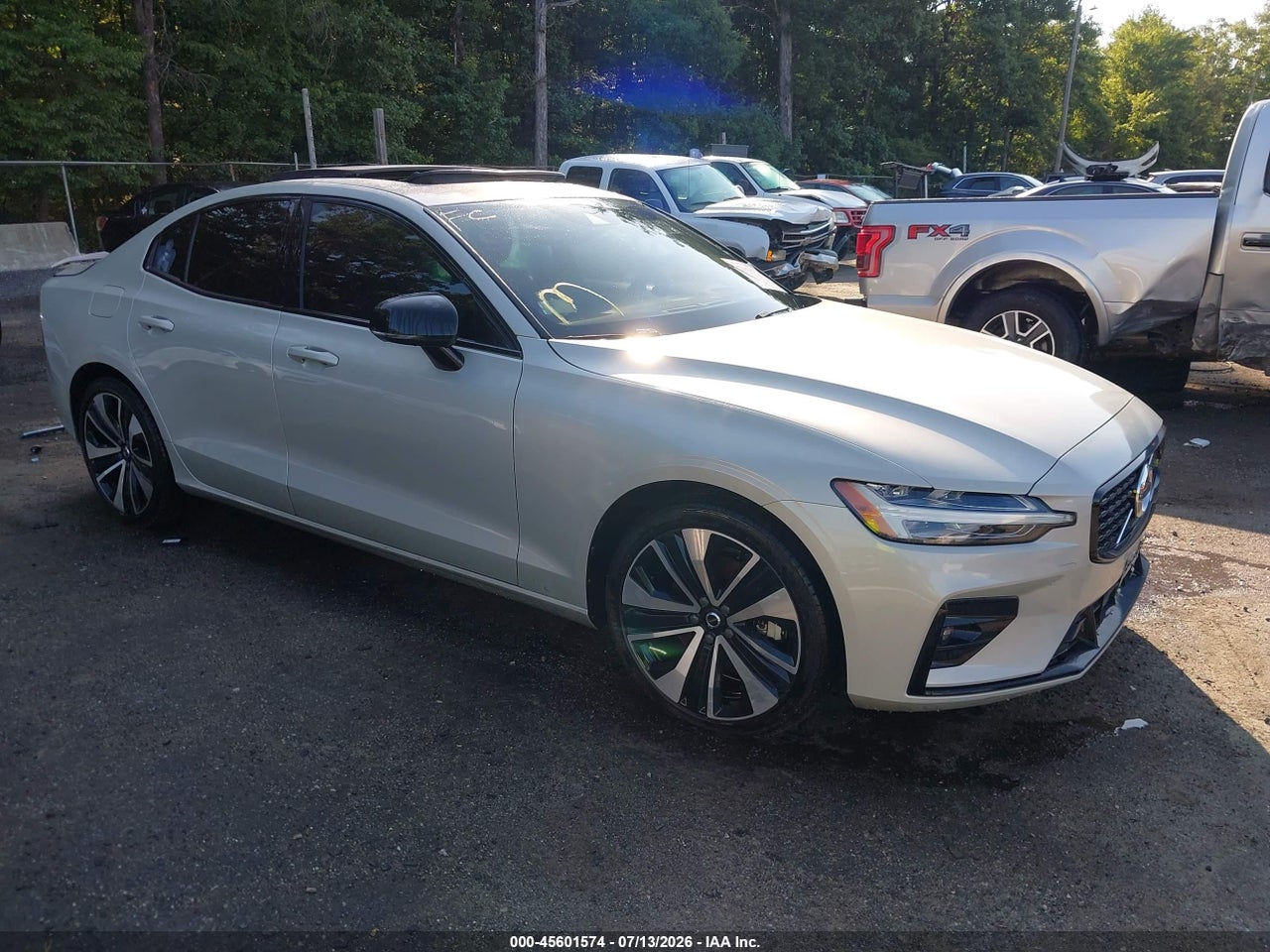 2022 VOLVO S60 B5 MOMENTUM