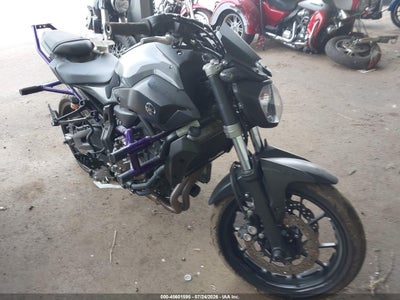 2015 YAMAHA FZ07