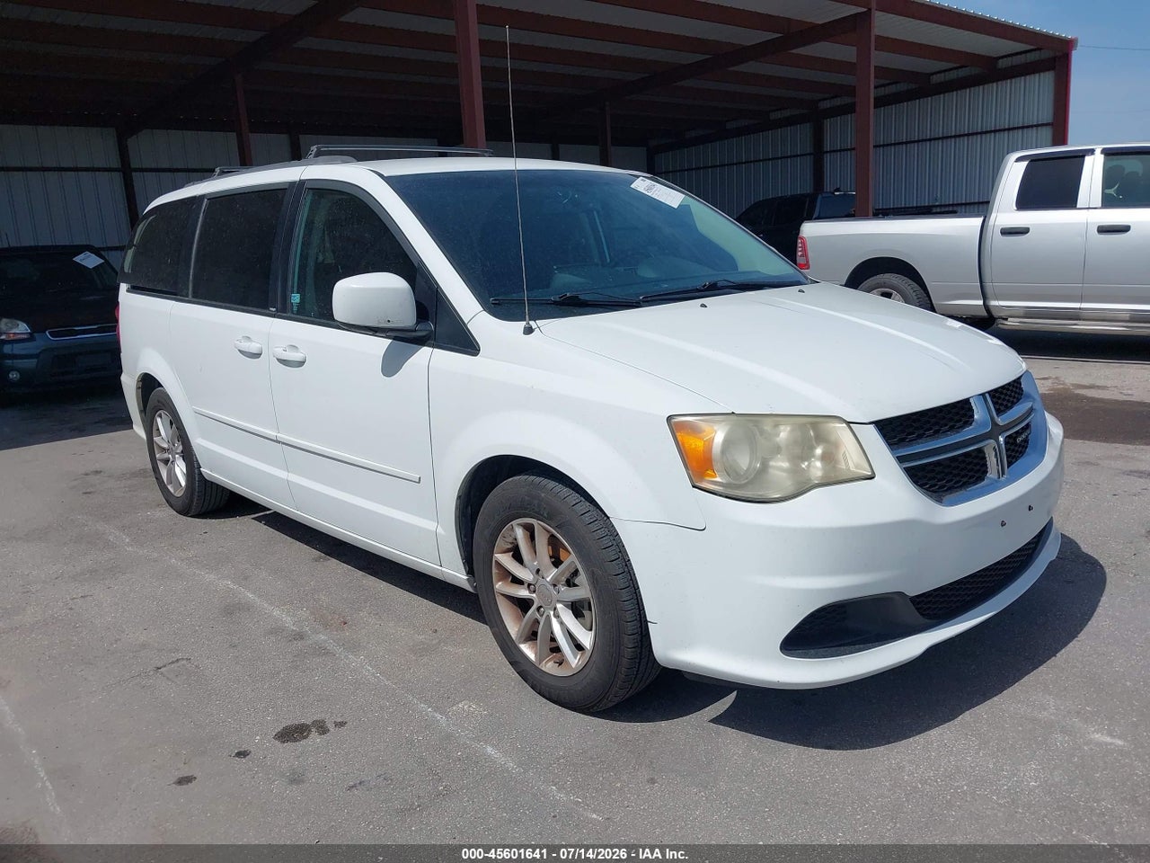 2C4RDGCG8DR****** · 2013 DODGE GRAND CARAVAN SXT