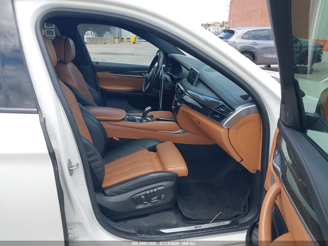 2016 BMW X6 XDRIVE35I · 5/11