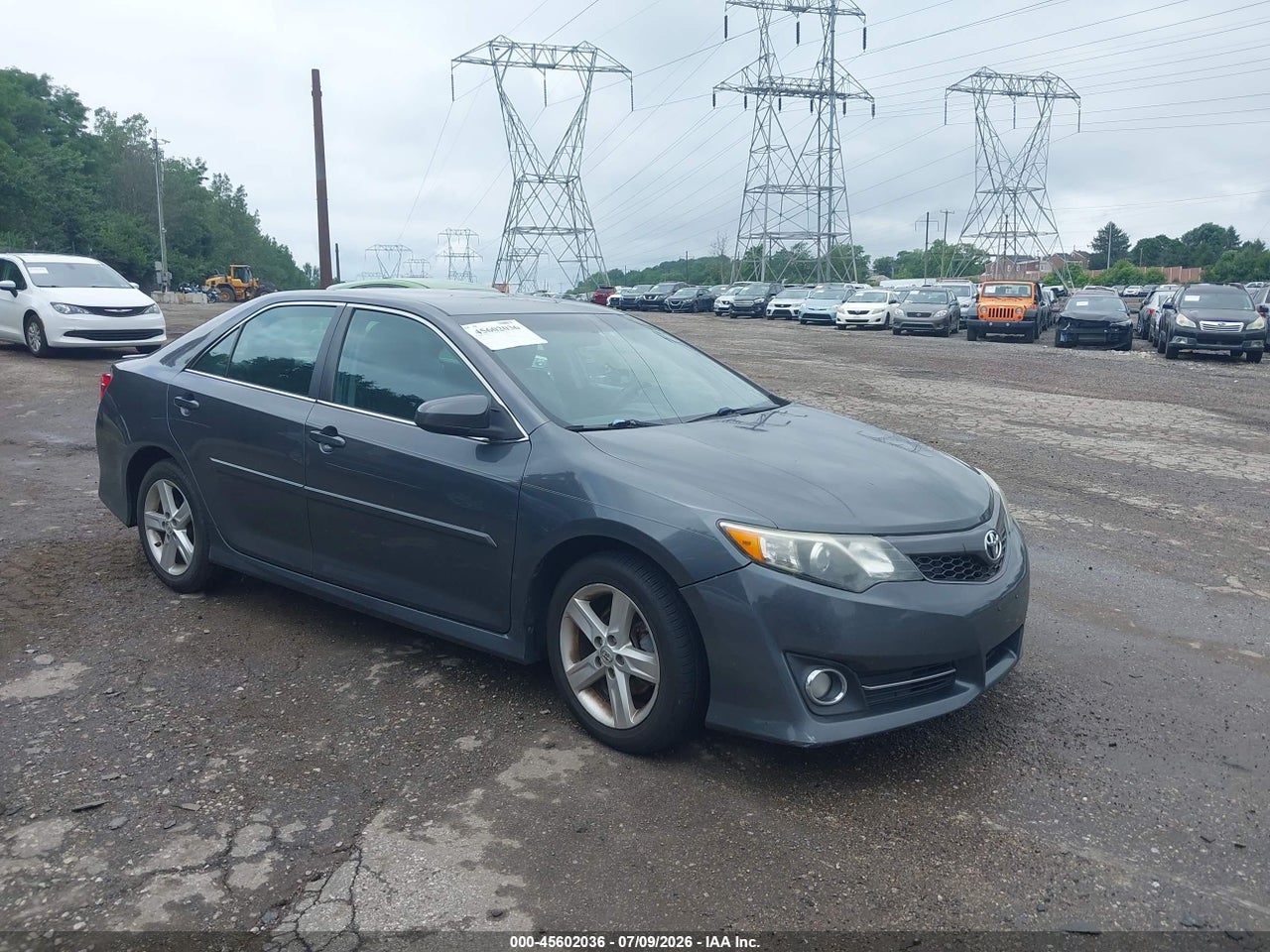 4T1BF1FK7DU****** · 2013 TOYOTA CAMRY SE