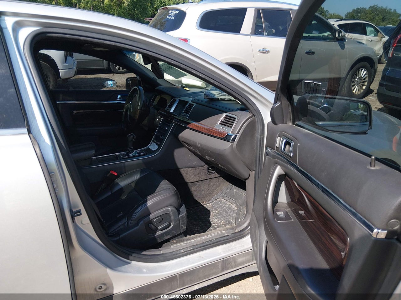 2011 LINCOLN MKS · 5/11
