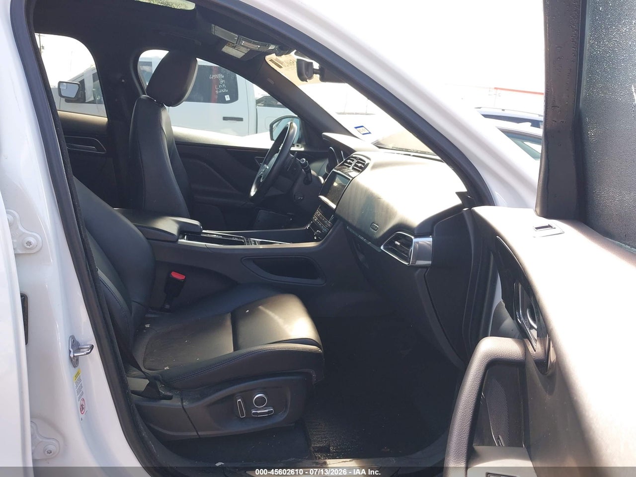 2020 JAGUAR F-PACE PREMIUM P250 AWD AUTOMATIC · 5/11