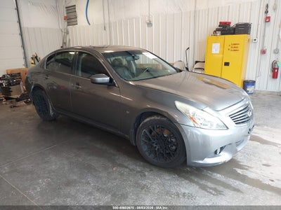 JN1CV6AR8FM****** · 2015 INFINITI Q40