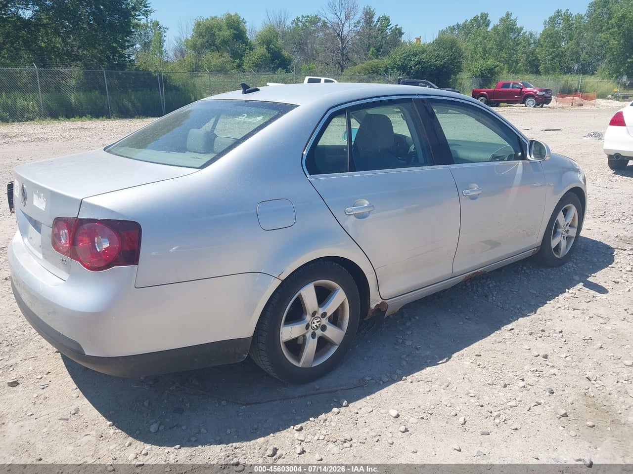 2009 VOLKSWAGEN JETTA SE/SEL · 4/11