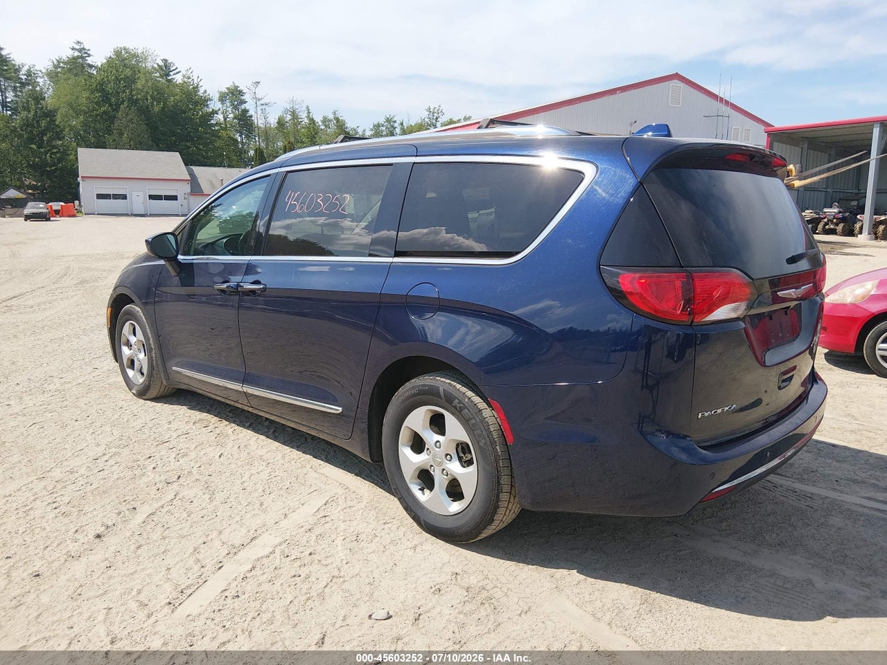 2017 CHRYSLER PACIFICA TOURING-L PLUS · 3/11