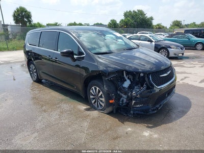 2C4RC1S70SR****** · 2025 CHRYSLER PACIFICA HYBRID SELECT