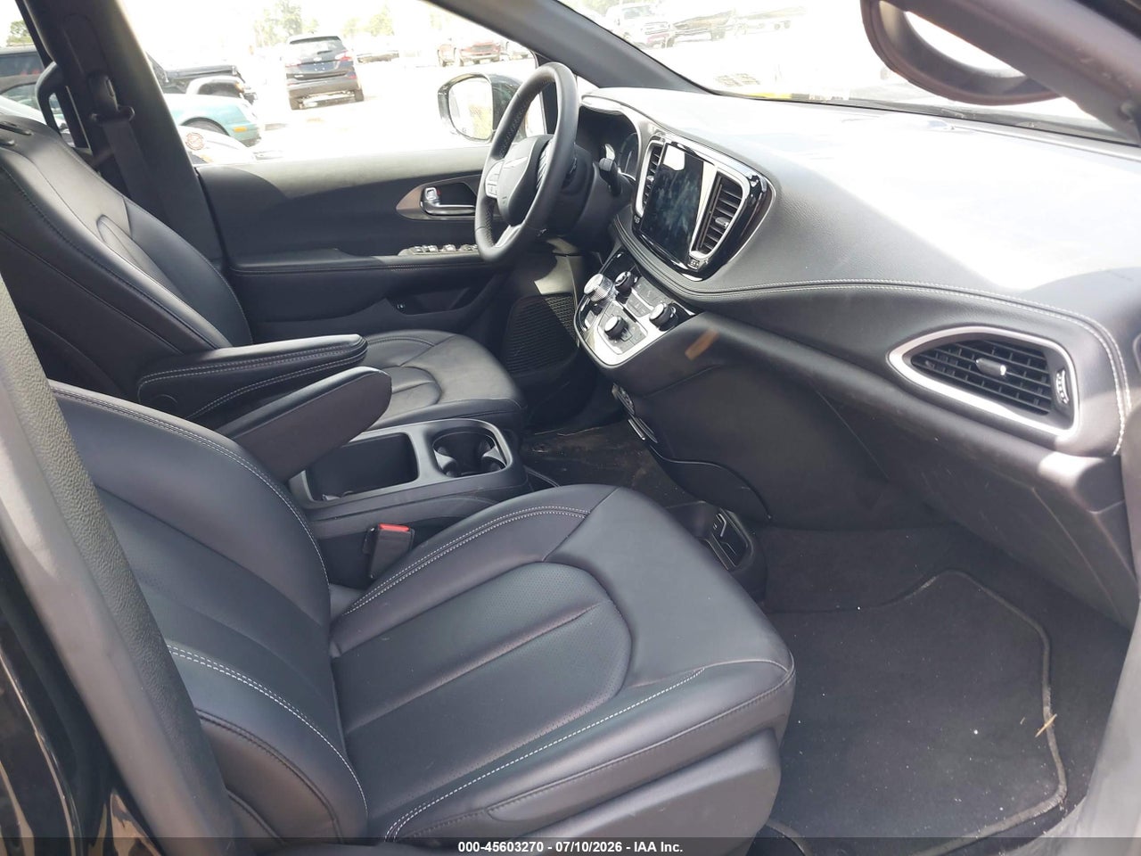 2025 CHRYSLER PACIFICA HYBRID SELECT · 5/11