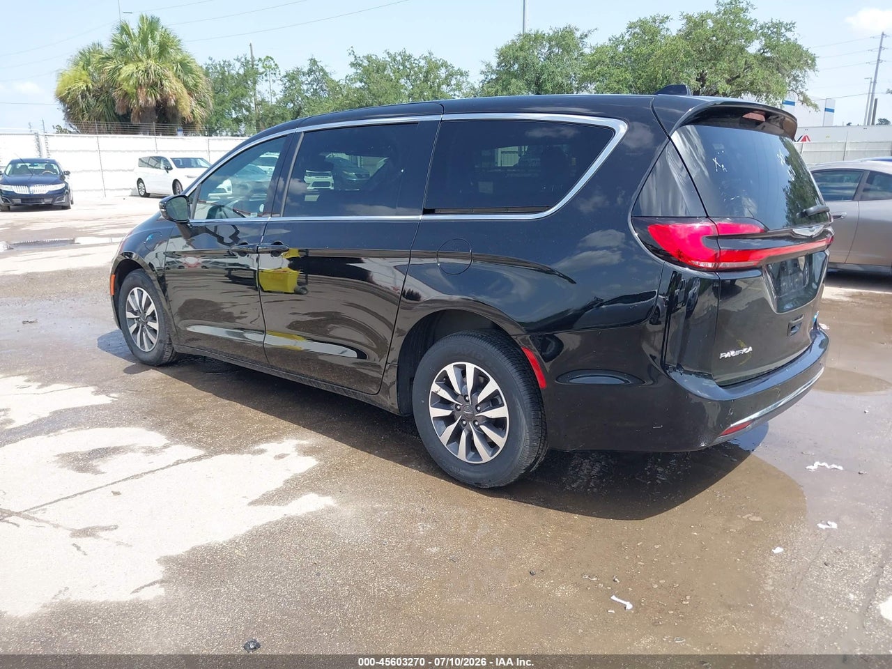 2025 CHRYSLER PACIFICA HYBRID SELECT · 3/11