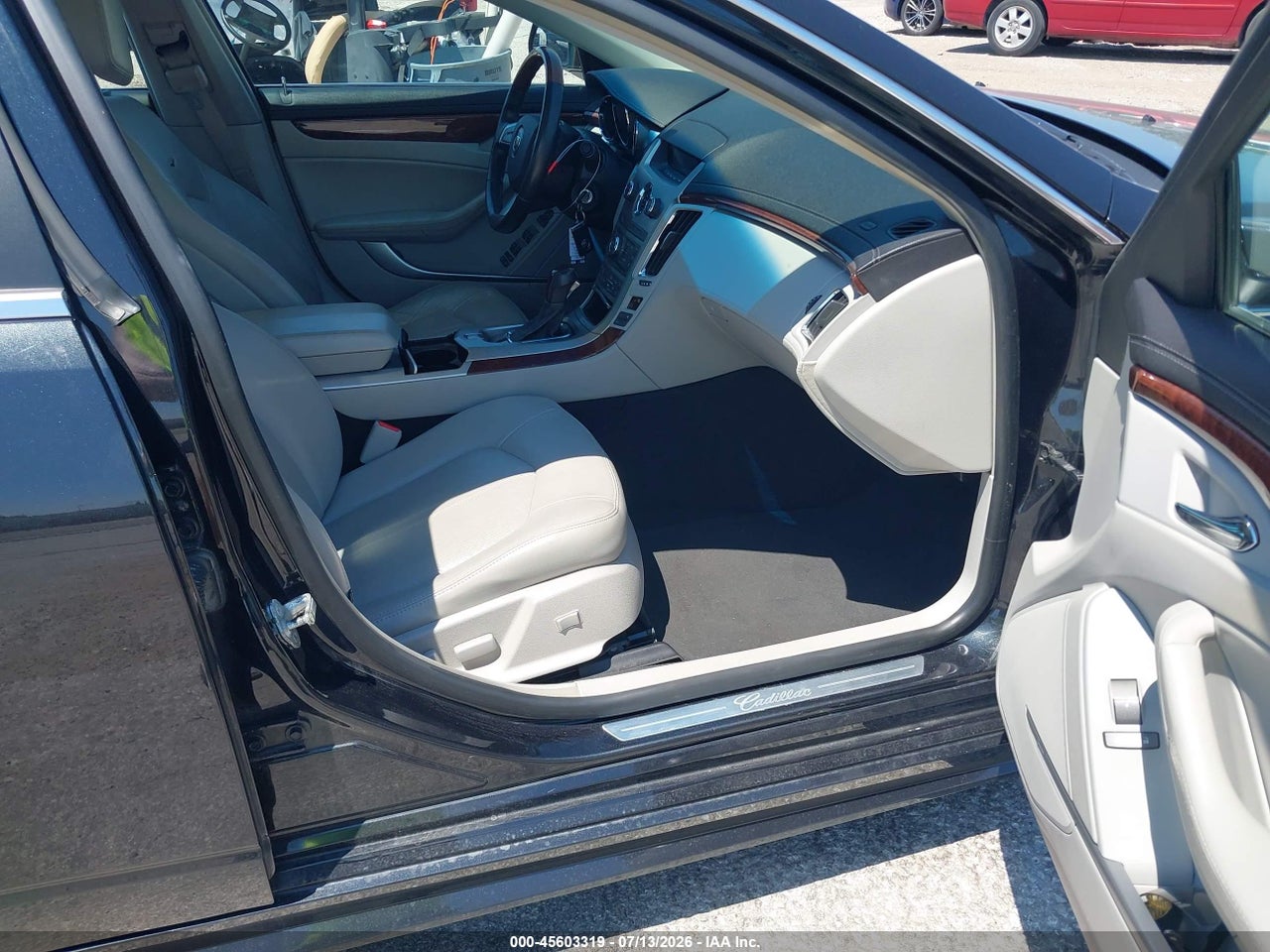 2011 CADILLAC CTS LUXURY · 5/11