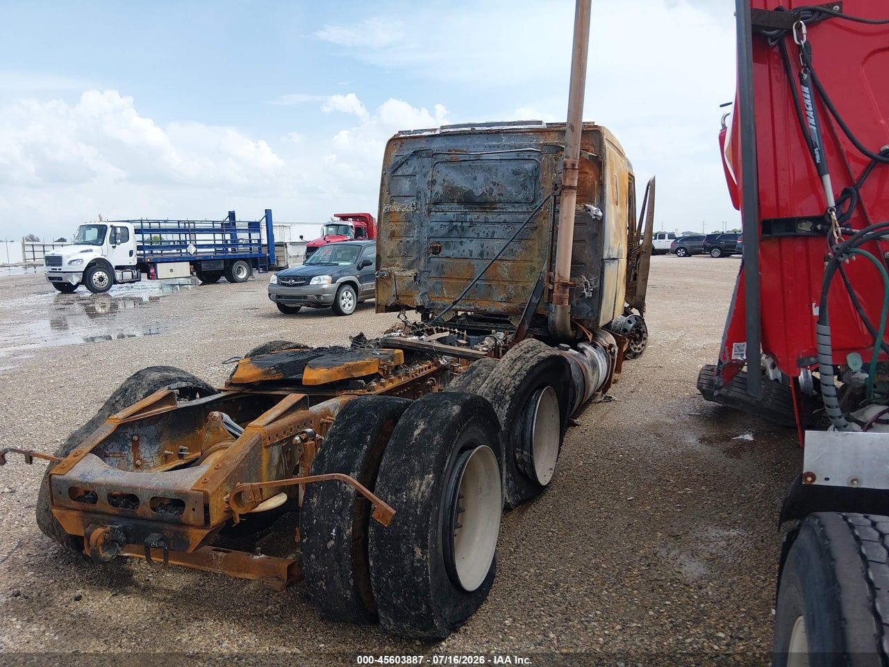 2012 VOLVO VN   · 4/4
