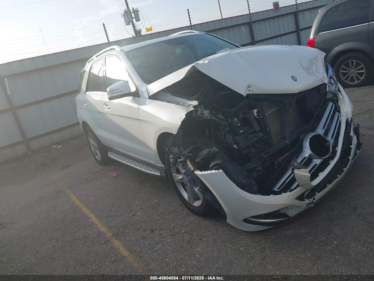 4JGDA5JB8HA****** · 2017 MERCEDES-BENZ GLE 350