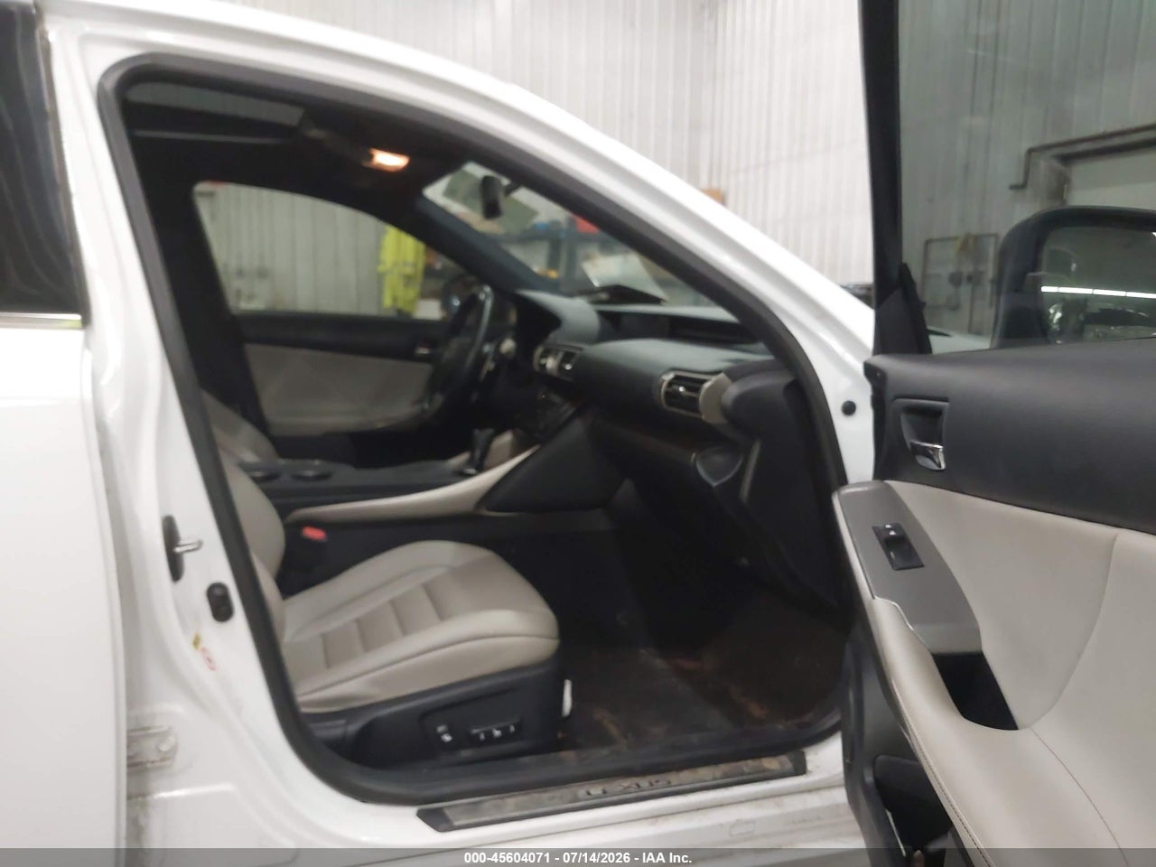 2014 LEXUS IS 350 · 5/11