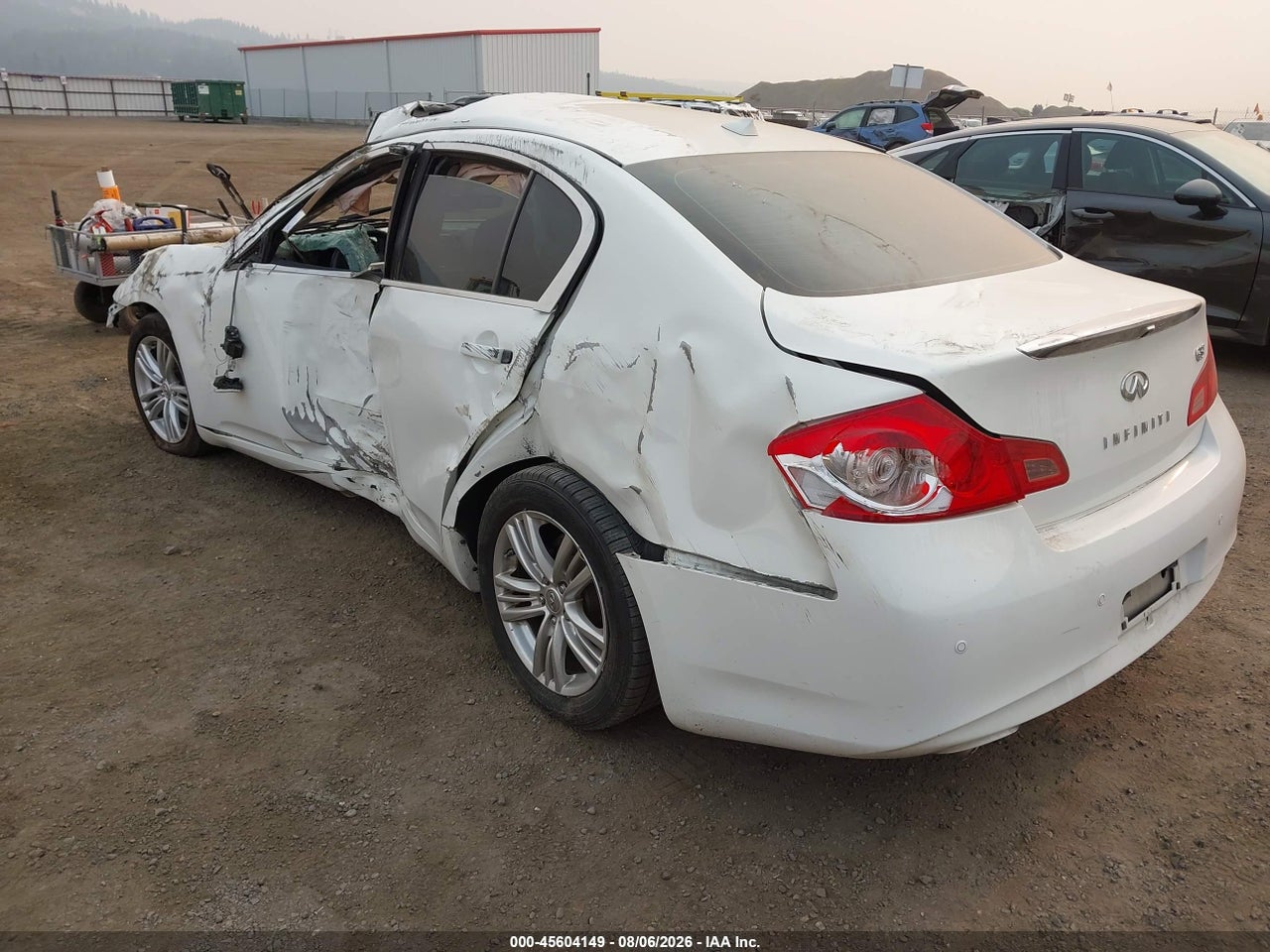 2012 INFINITI G37 JOURNEY · 3/10