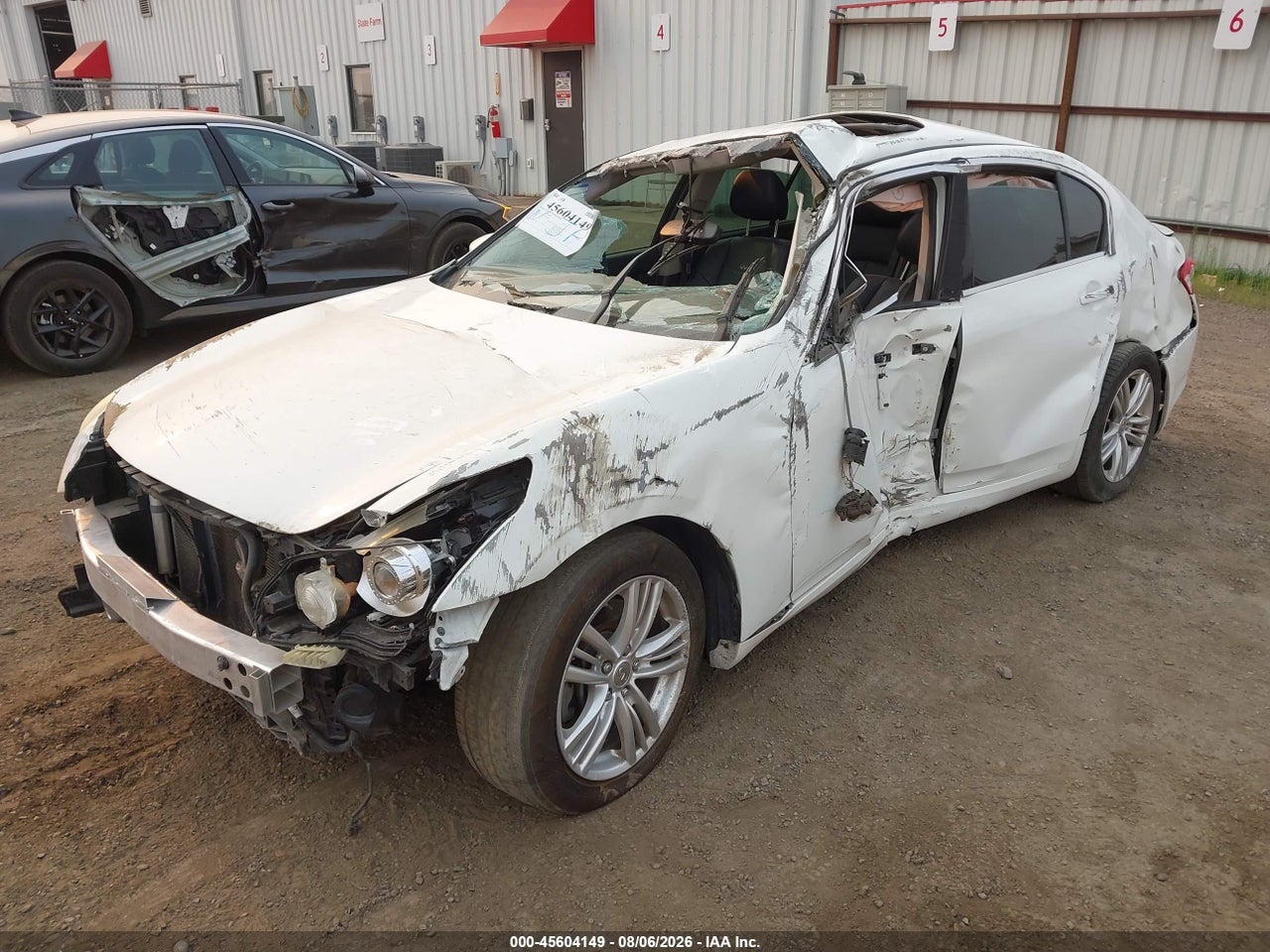 2012 INFINITI G37 JOURNEY · 2/10