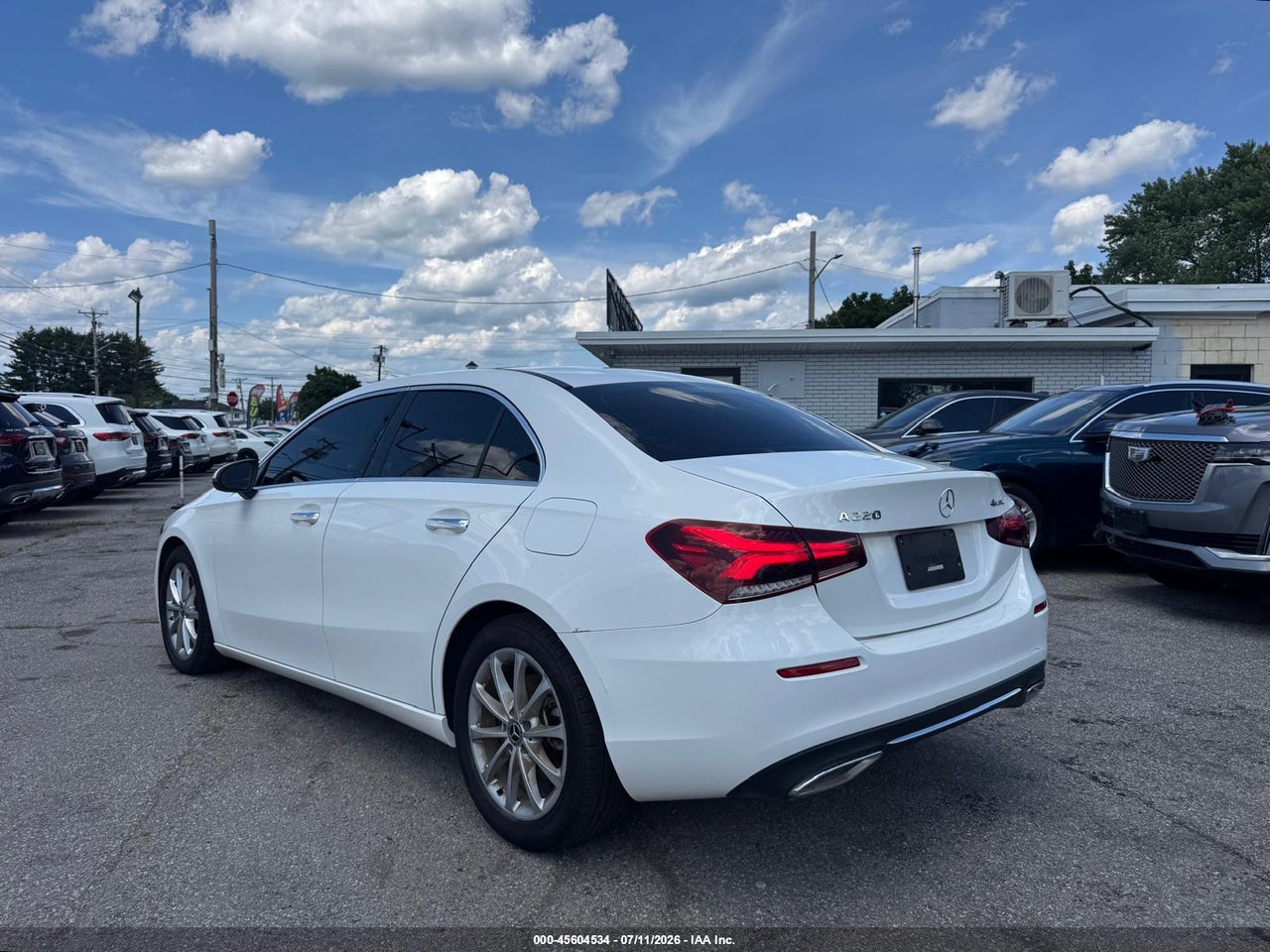 2021 MERCEDES-BENZ A 220 4MATIC · 3/10