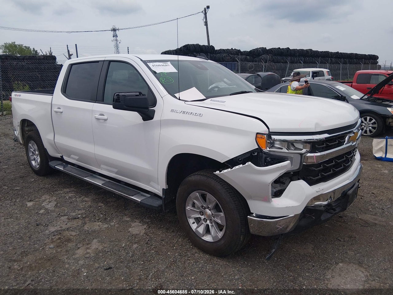 1GCPKDEK8TZ****** · 2026 CHEVROLET SILVERADO 1500 4WD  STANDARD BED LT